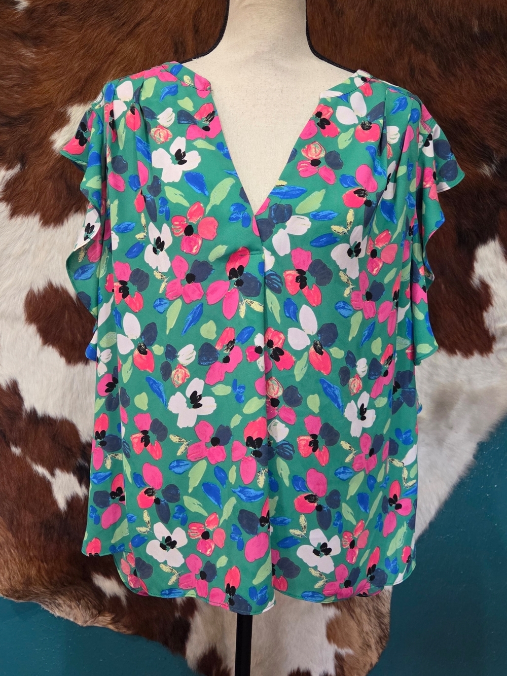 Zac & Rachel Green Floral V-Neck Flutter Sleeve Top